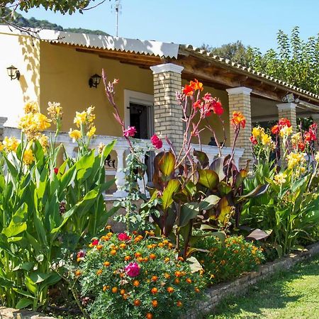 Countryside Villa Lisa 俄蒙尼斯 外观 照片