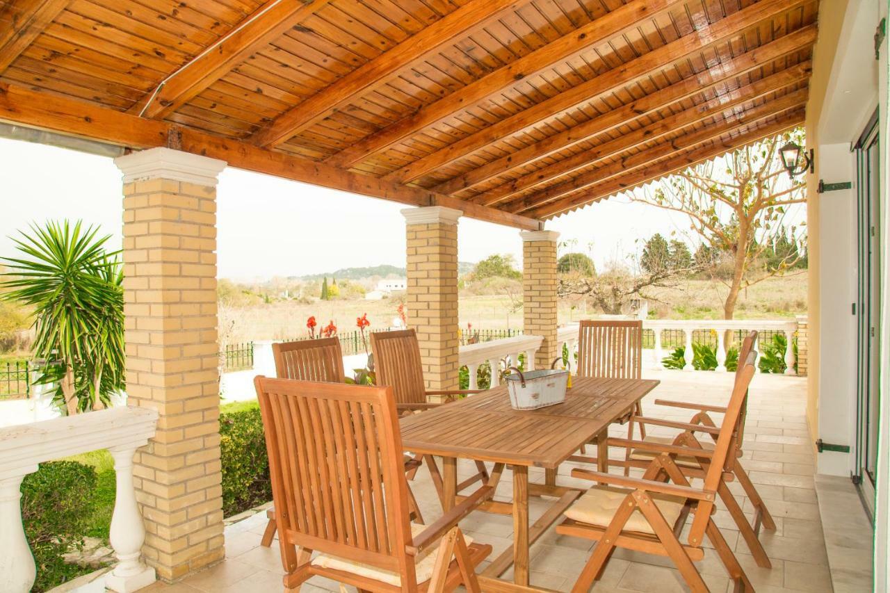 Countryside Villa Lisa 俄蒙尼斯 外观 照片