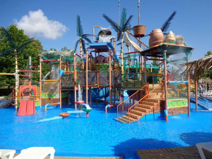 Countryside Villa Lisa 俄蒙尼斯 外观 照片